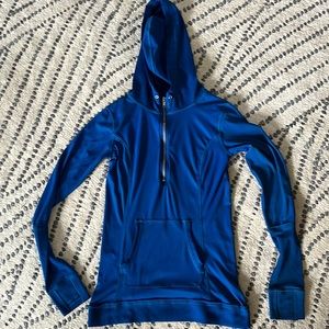 Long sleeve half zip top